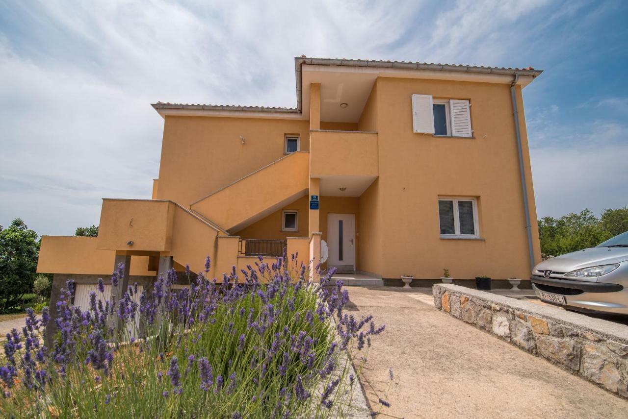 Apartments Sanjin Kornić Buitenkant foto