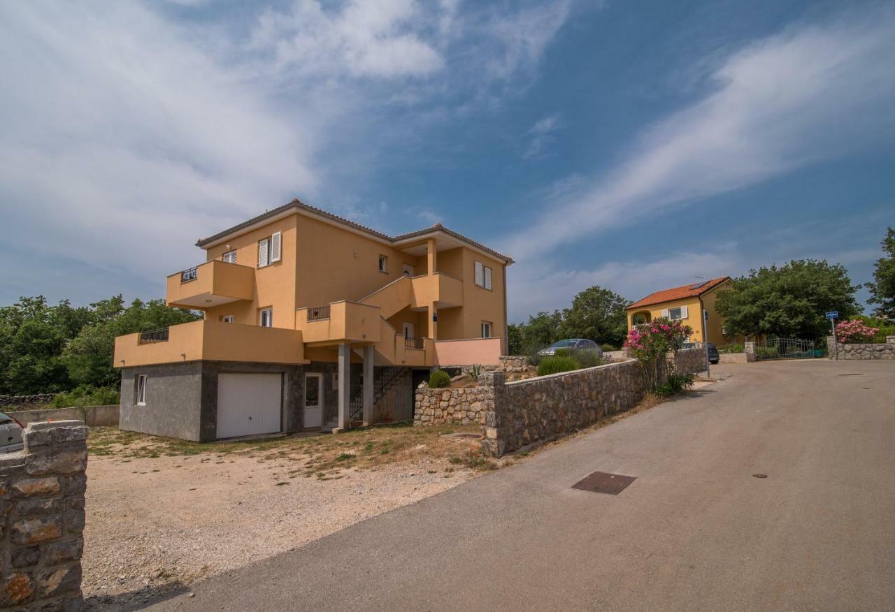 Apartments Sanjin Kornić Buitenkant foto