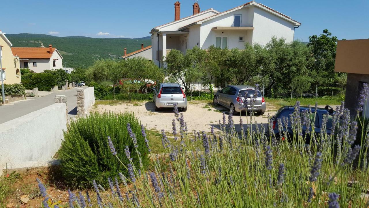 Apartments Sanjin Kornić Buitenkant foto