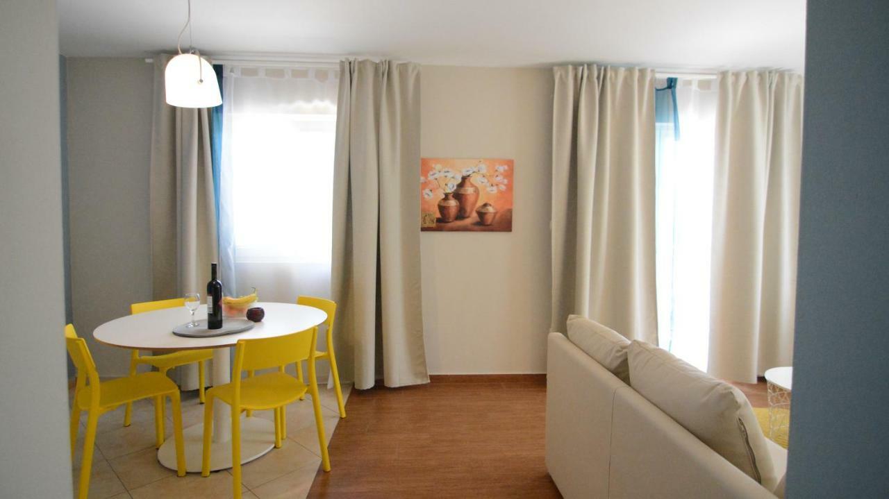 Apartments Sanjin Kornić Buitenkant foto