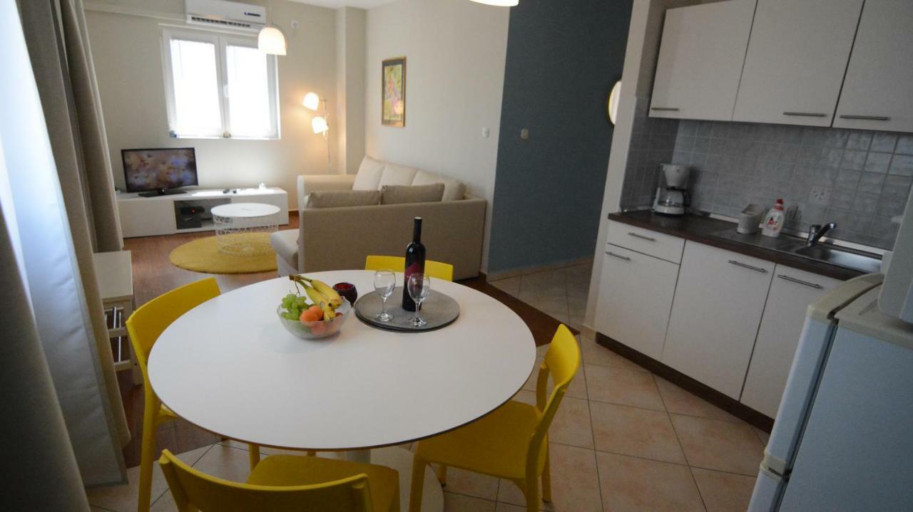 Apartments Sanjin Kornić Buitenkant foto